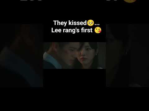 Lee rang's first kiss😘.....#taleoftheninetailed1938 #leerang #kiss #leerangkiss #kdramaedit #love