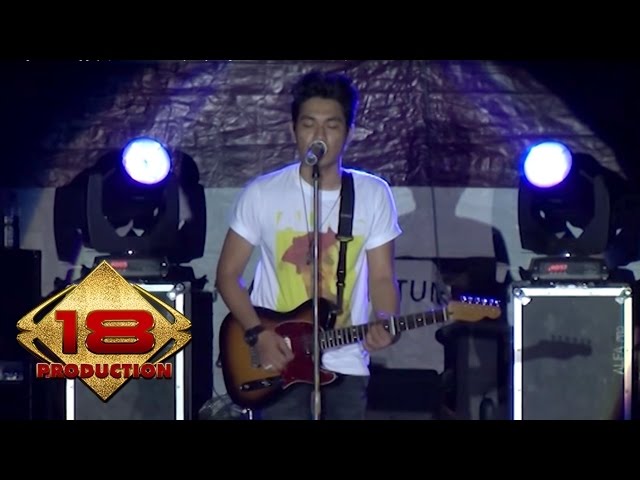 Armada Kekasih Yang Tak Dianggap Live Konser Ciparay Bogor 23 November 2013 Youtube