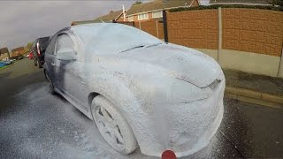 Ford Focus RS Mk2 - Blue Snow Foam Wash in 4K