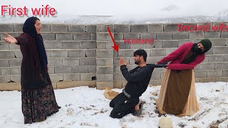 The husband begged the first wife to let him into the house in the bitter cold