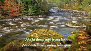 Video thumbnail of "Mẹ Là Vầng Trăng Sáng"