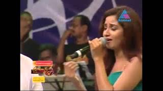 Shreya Ghoshal with K J  Yesudas  Surumaye akiyonmein dasettan@50   YouTube