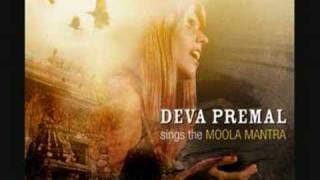 Video thumbnail of "Deva Premal - Moola mantra Part 2"