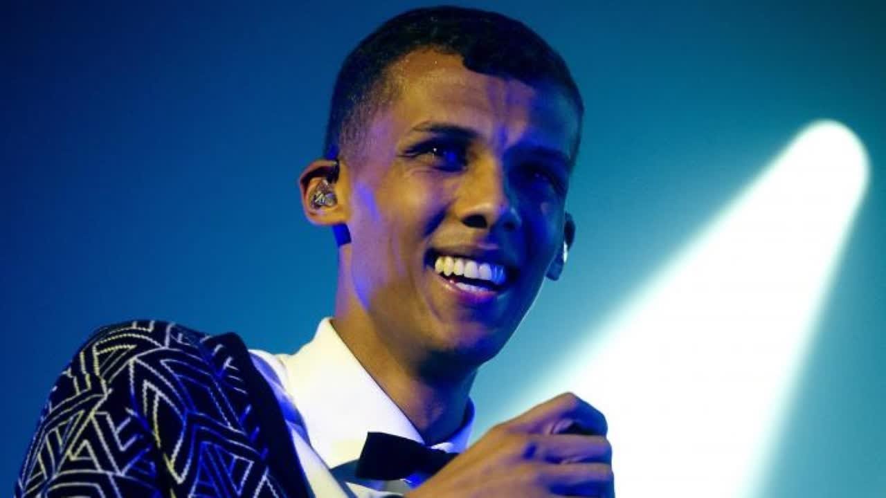 Стромай формидабле перевод. Стромай 2022. Stromae. Поль стромае. Stromae 2023.