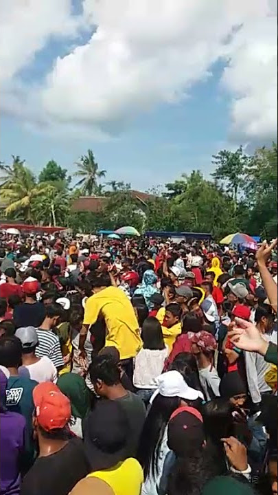 Dong limo bergoyang SANDAL MELAYANG AA JAYA MUSIC