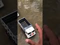 Proses Mencuci Mobil Truk Sebelum Berkeliling, Mantul Banget!