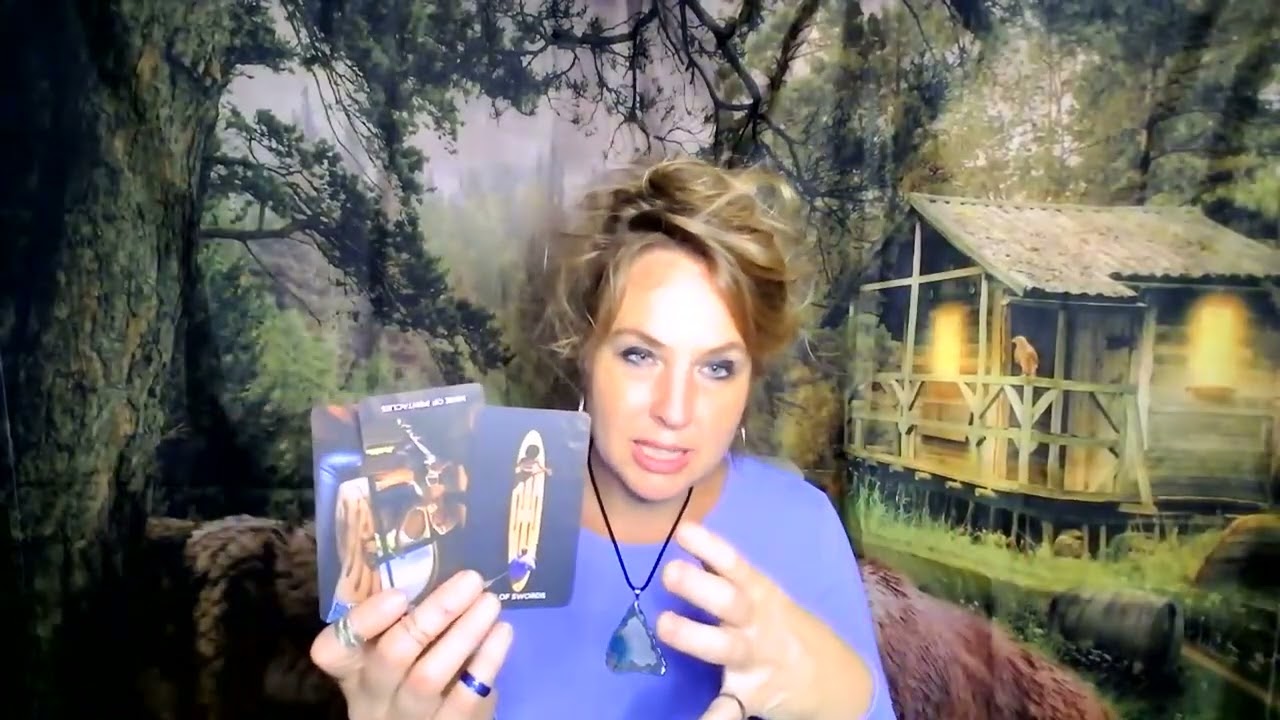 Король Кубков ждал, что она попросит его о помощи в трудную минуту... но она этого не сделала.