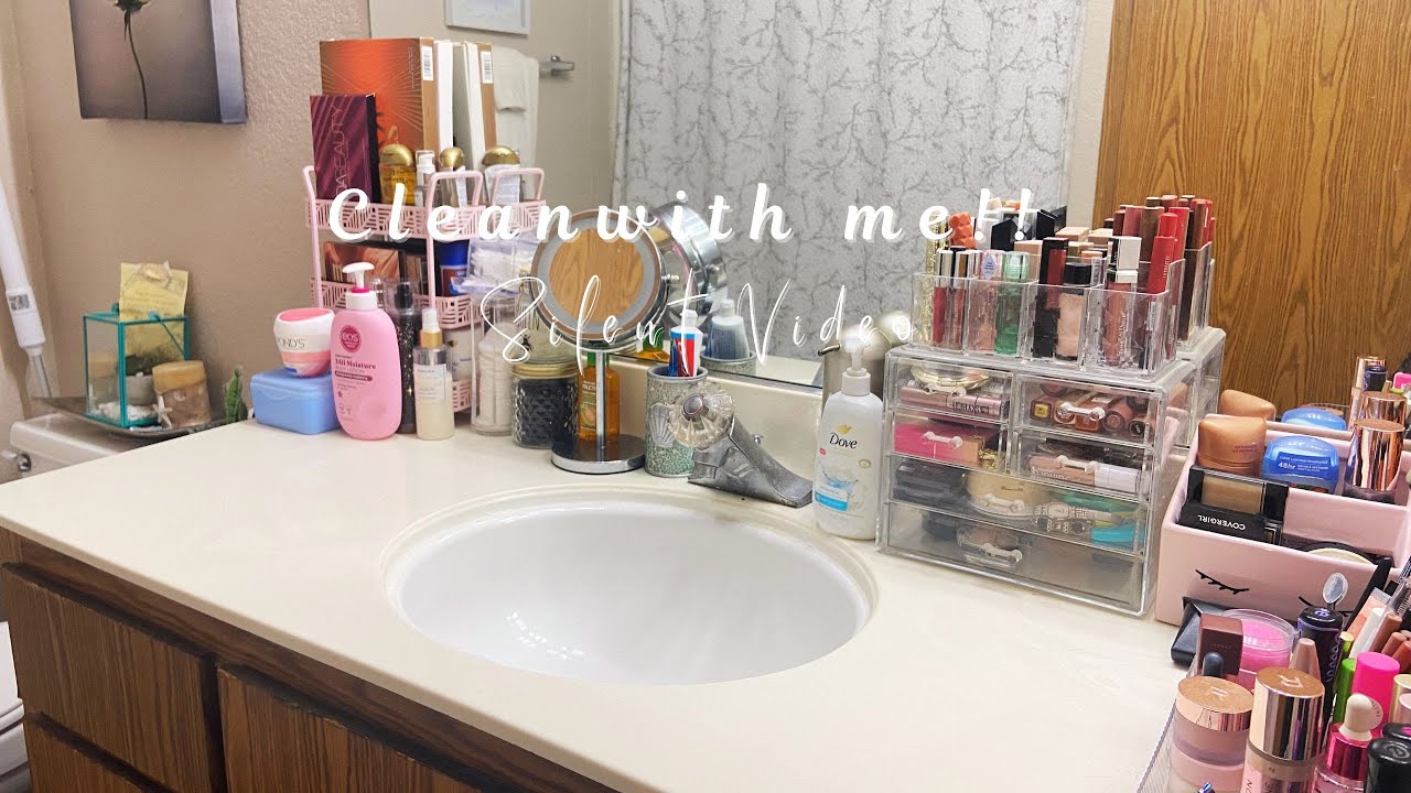 Clean with me!! | Bathroom Edition | Limpia Conmigo! |  Silent Video | Silent Diaries