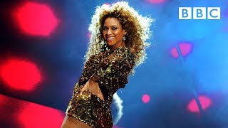 Beyoncé performs Irreplaceable | Glastonbury 2011 - BBC