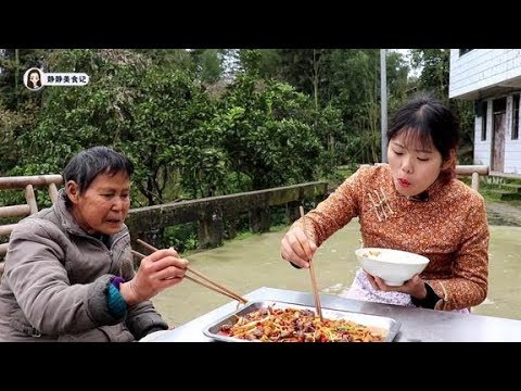 【大师的菜·泡椒鸡杂】化腐朽为神奇，川菜大师将鸡内脏做成一道四川名菜，人人都爱吃！