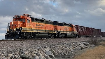 BNSF train L-RDV6411 at Prosper, TX (December 15, 2021)