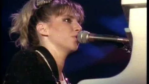 Debbie Gibson - Lost In Your Eyes.HQ.Live@.A....  ...