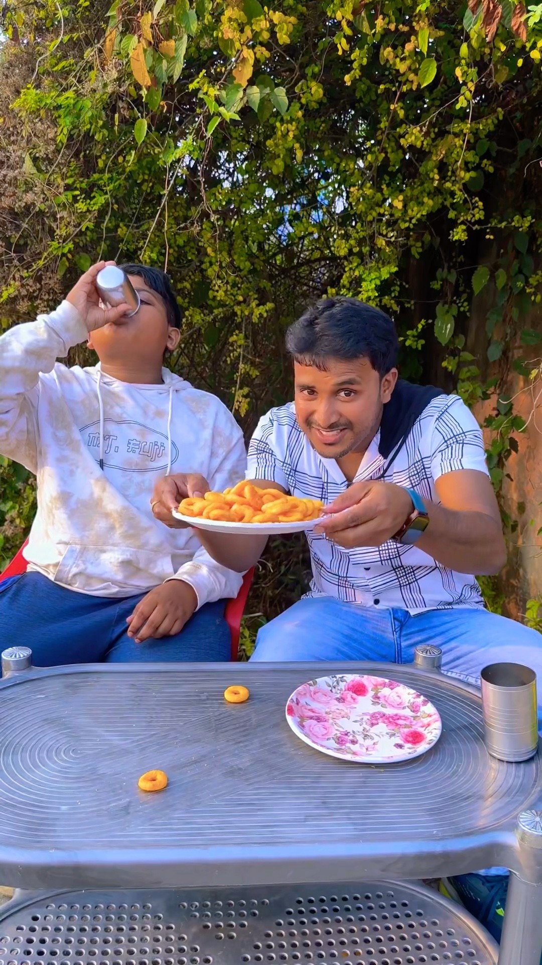Chori Chori Ring Chips Tera Churayenge ???#shorts #viral #trending #funny #mistihappylifestyle