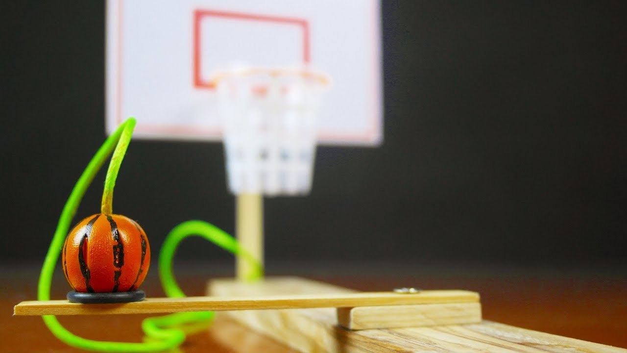 Basketball Hoop Toy,Miniature Office Desktop Ornament Decoration Basketball Hoop Toy Board Game for Basketball Lovers