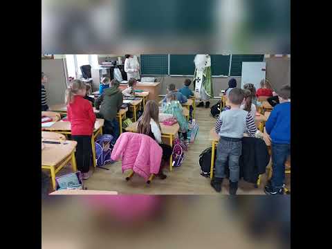 Святий Миколай іде чемним дітям дарунки несе Малехівська гімназія ЛМР