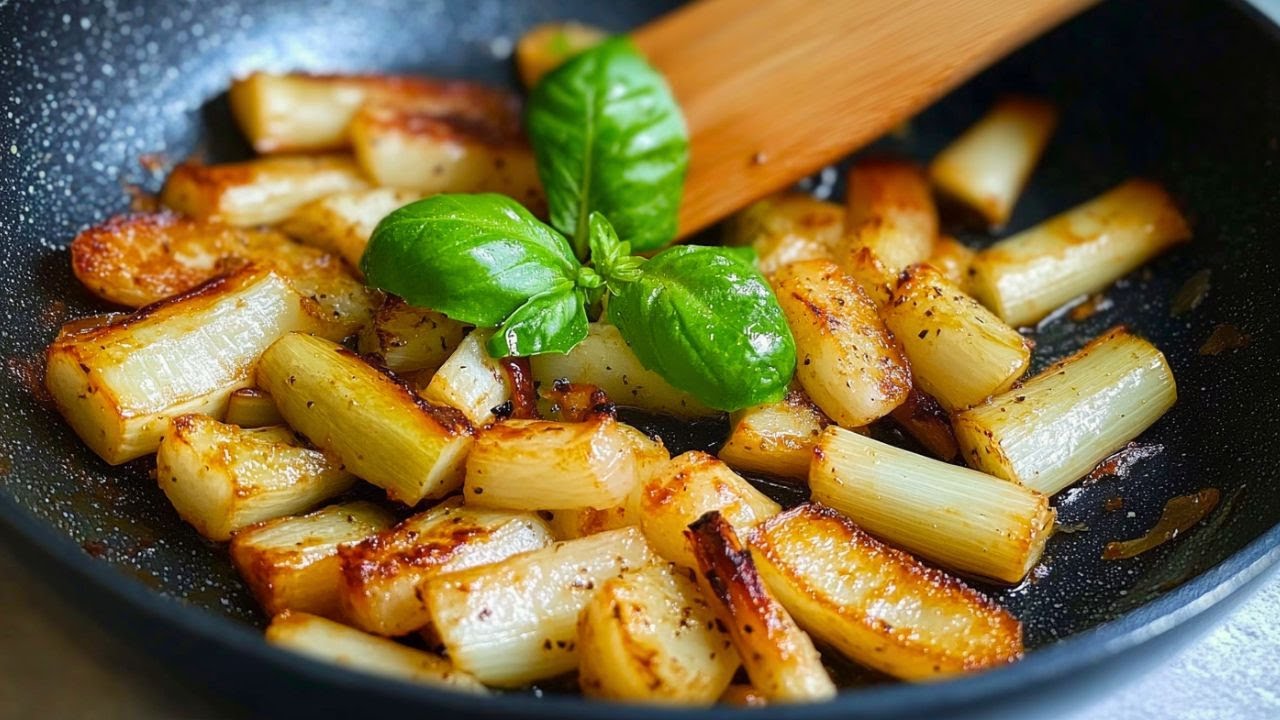 Этот рецепт спаржи настолько вкусный, что я готовлю его каждый день! Жареная спаржа на сковороде