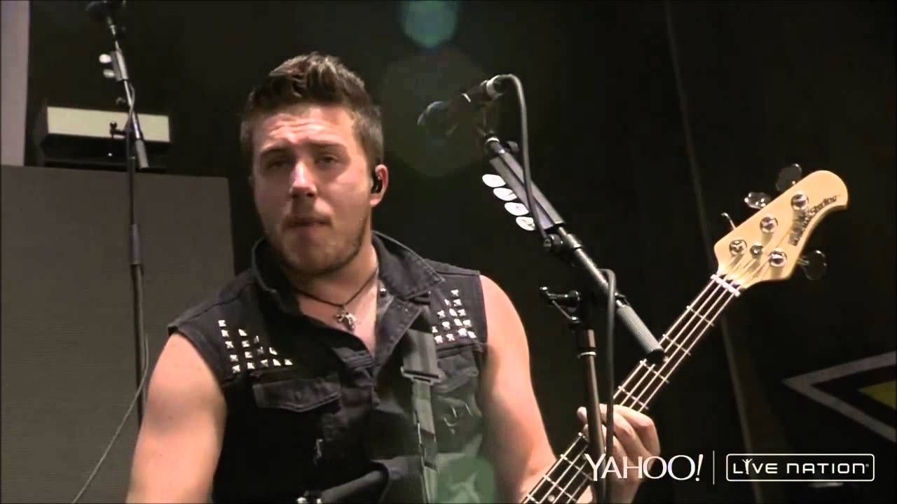 Bullet For My Valentine -Waking The Demon Live 2015