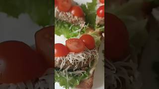 Горячие бутерброды с котлетой, черри и сыром #перекус