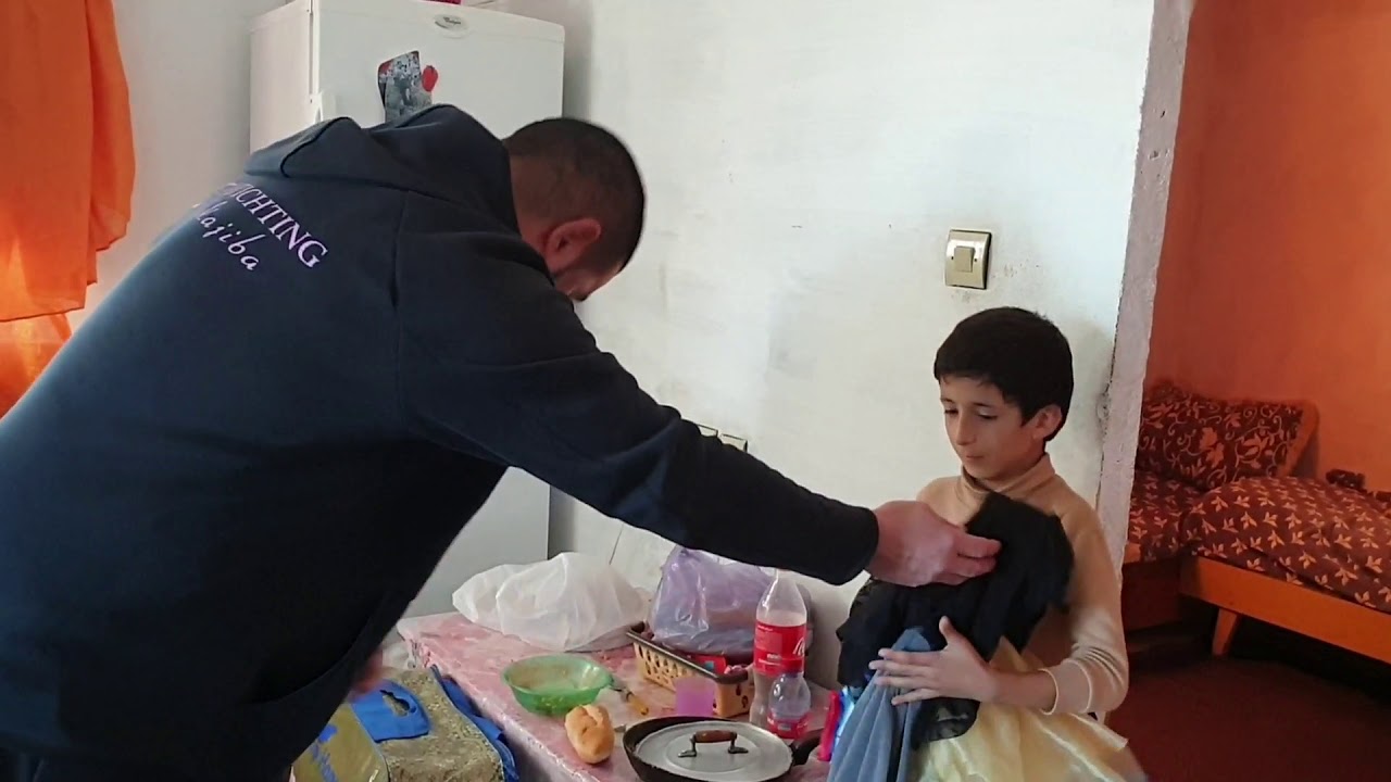 Winterproject dag 2 Riff gezin in de steek gelaten.