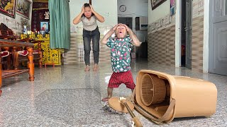 Super Clumsy🙈 Cutis Helps Mom Clean House Causing Trouble