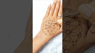 Esay Mehndi Design