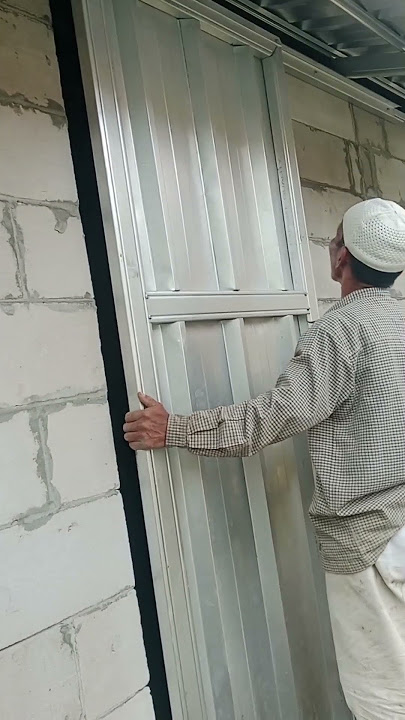 pintu geser dari baja ringan