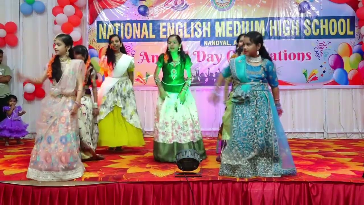 6th Class Girls Dance on “Ranu Bombay Ki Ranu” | National English Medium High School