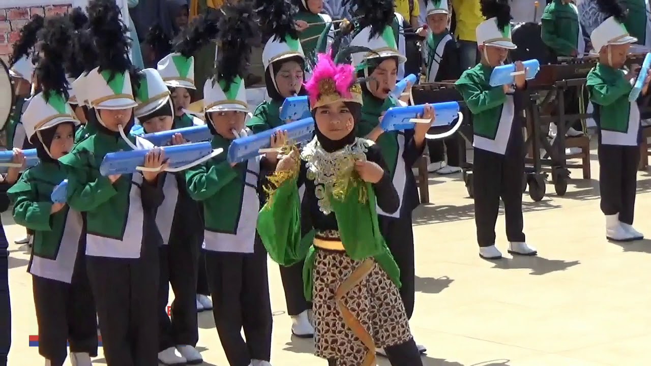 Keren Banget Penampilan Drumband TK WBR pada Lomba Drumband Sampokong Happy Chinese New Year