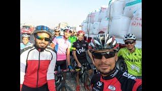 back to bike علي الطريق الصحراوي