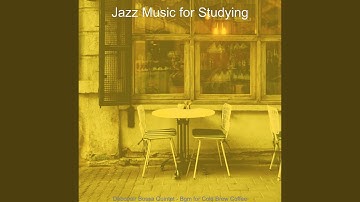 Pulsating Backdrops for Breakfast Time