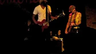 Gary Clark Jr. - Catfish Blues (live at Antone's) Gary Clark Jr. - Catfish Blues (live at Antone's)