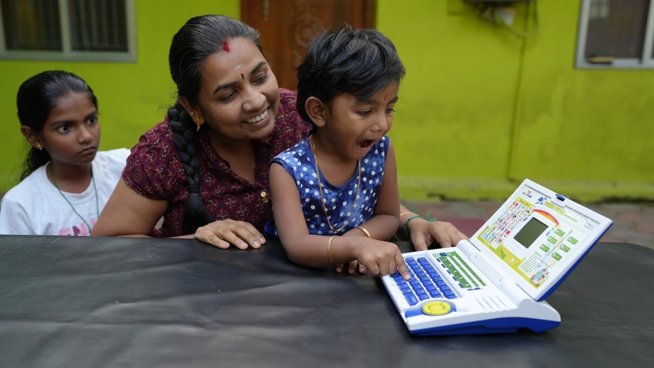 Ammu's New Laptop | அம்மு இனிமேல் ஜாலியா படிக்க போற !! Mrs.Abi 2.0