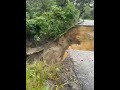 Mega Grieta en la carretera cd Guzmán - el grullo...🚙🛣🚧🚨 inmenso socavón tras paso de Nora 😢30mts.