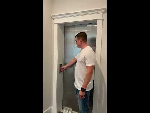 How To: Use The Elevator - Automatic Door ONLY | Lido Key Vacations