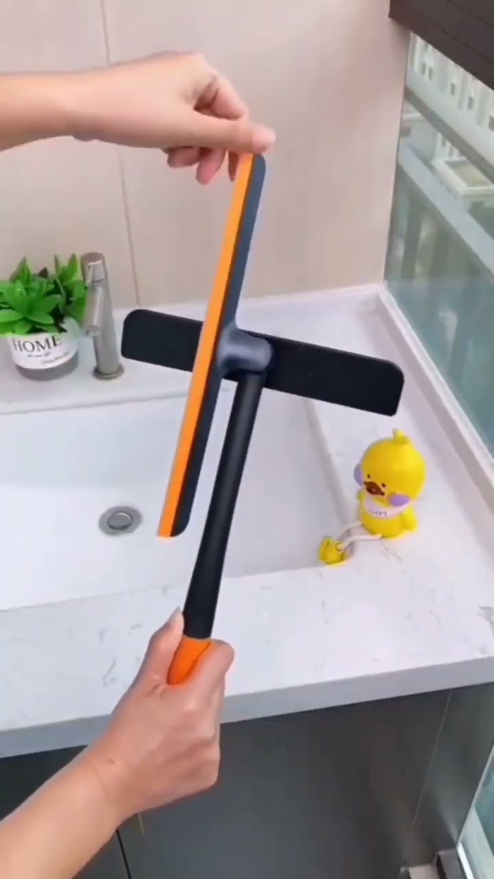 Use the multi-functional cleaning brush and never worry about it again!?