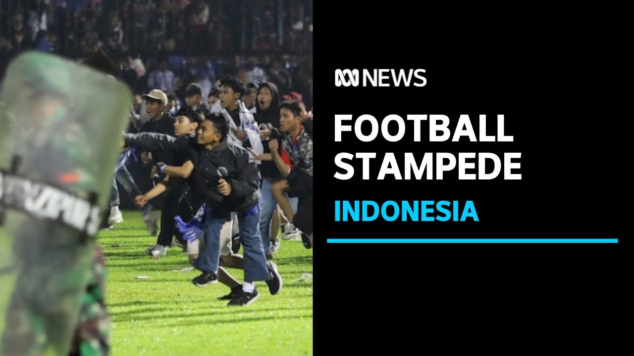 Indonesia: More than 120 dead in football stampede