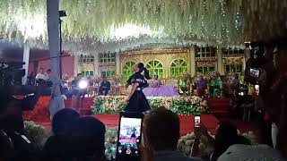 HARI BERBANGKIT-    YOFI AMILAS    /     LIVE  YOFI KDI  DI WEDDING ANDICO PAGARALAM