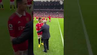Sir Alex Reunited With Ronaldo And De Gea ❤️ Resimi