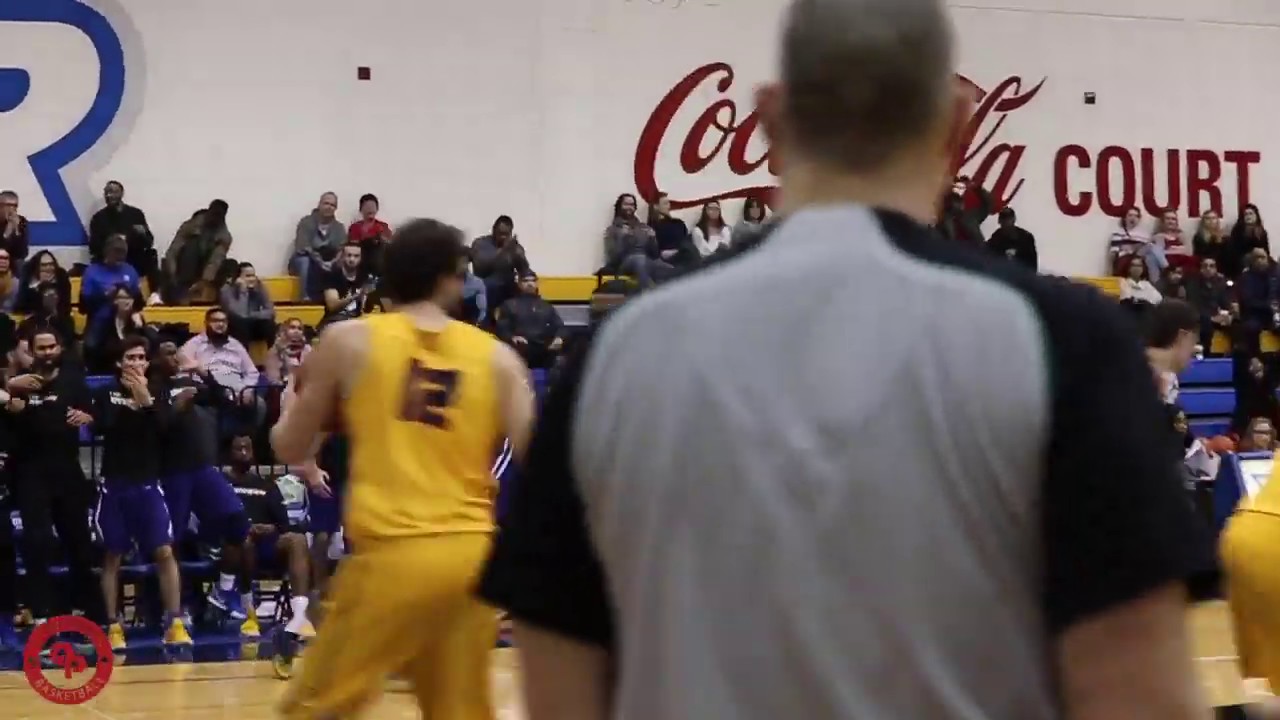 USports MBB: Ryerson's Jayden Frederick hammers home a big dunk in win over Queen's