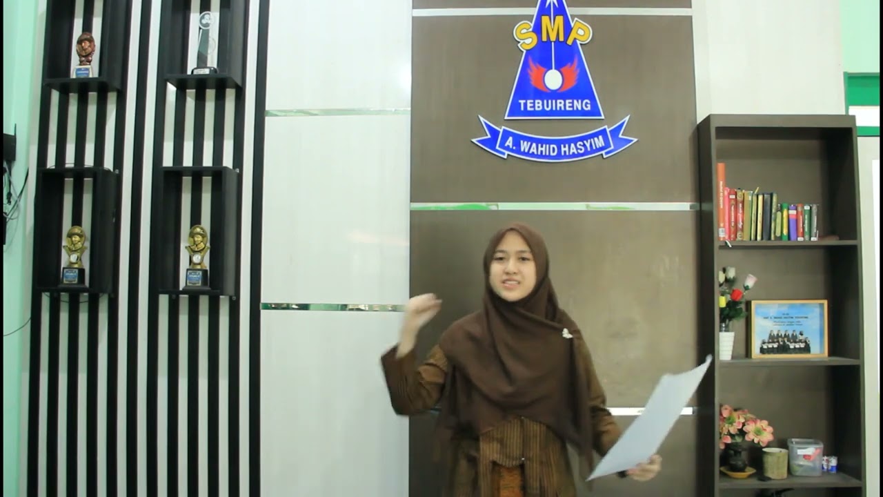156-SMP Khadija Putri Nuraini, SMP A. Wahid Hasyim Tebuireng (Lomba Baca Puisi Piala Kajari Jombang)