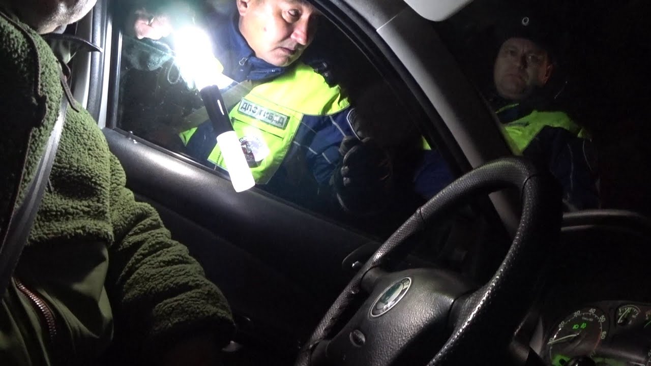 РАЗВОД ЗА ПЬЯНКУ СОРВАЛИ В ТЕМНОМ ПЕРЕУЛКЕ