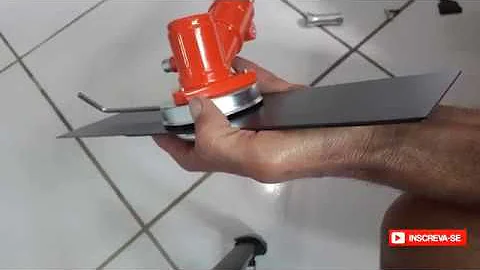 Porque a roçadeira fica tremendo?