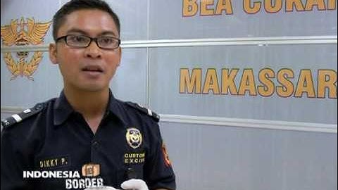 Indonesia Border Eps 76 : Petugas melakukan pemeriksaan terhadap penumpang asal Singapura Segmen 02
