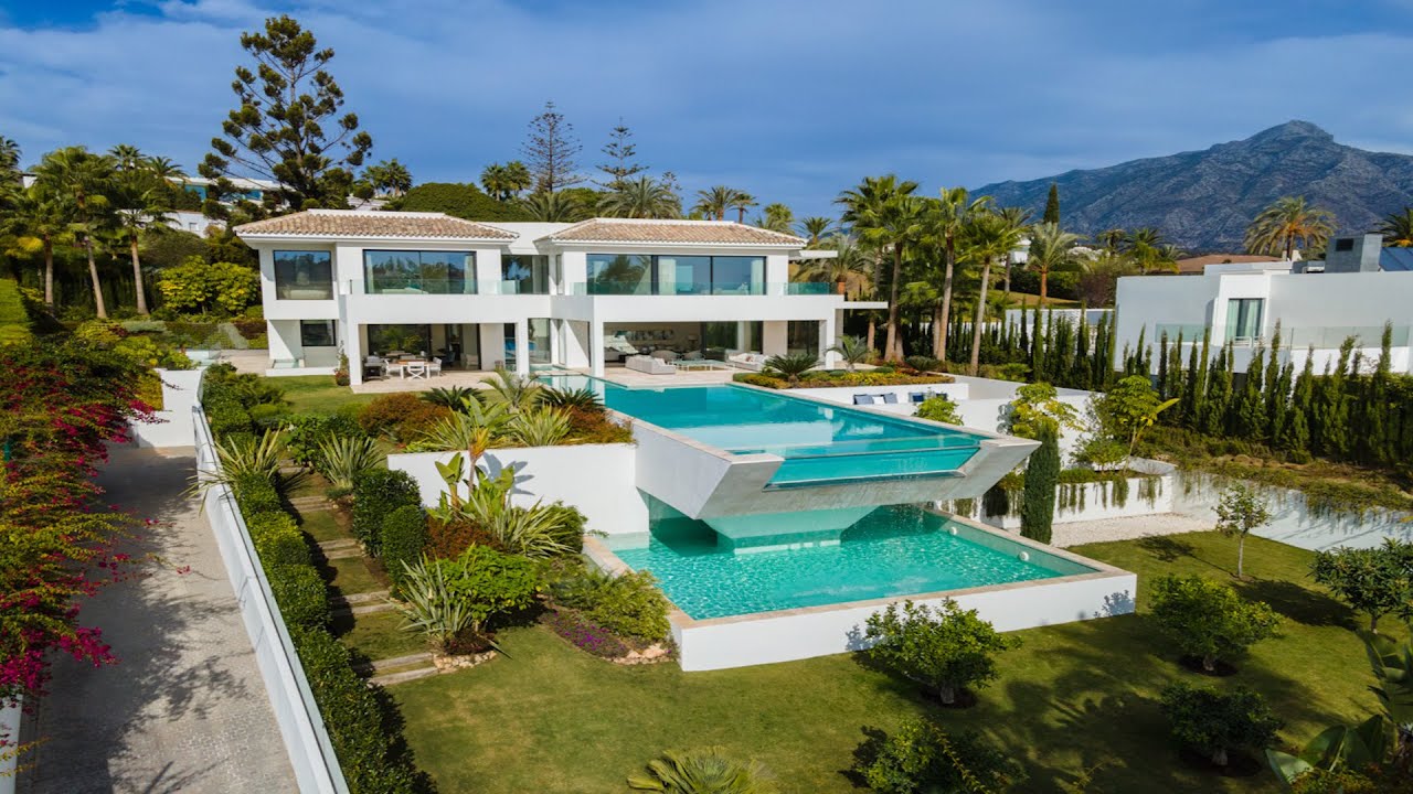 Stunning Contemporary Villa in La Cerquilla, Marbella, €8.650.000, Marbella Hills Homes Real Estate