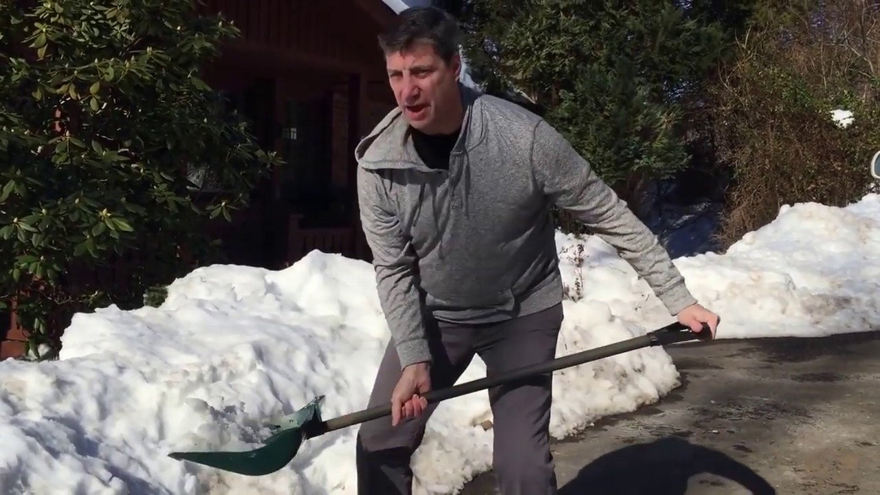Chiropractor Hoboken NJ How to Shovel Without Hurting Your Back
