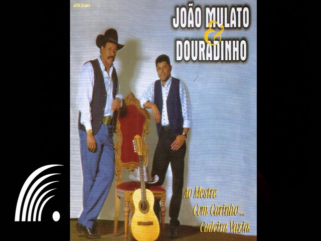 Watch João Mulato & Douradinho - Fujo De Ti - Ao Mestre Com Carinho… Cadeira Vazia - Oficial on YouTube Watch João Mulato & Douradinho - Fujo De Ti - Ao Mestre Com Carinho… Cadeira Vazia - Oficial on YouTube