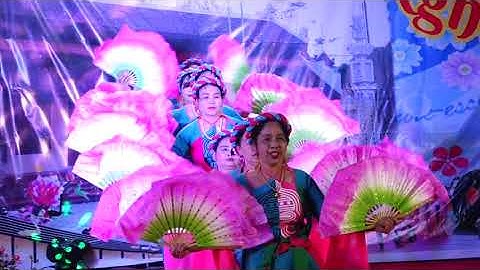 Múa: Đẹp mái đình làng - Hội NCT Tiền Châu - Quay phim: Việt Hà - Đt: 0914.406.202