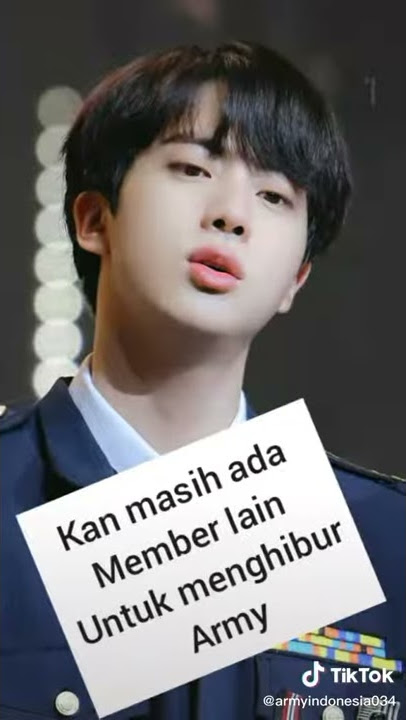 Jin jangan pergi aku gk mau kalian pergi dan bubar aku gk mau