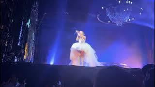 Addison Rae-diet Pepsi live 10/10/25 Aragon ballroom Chicago. Addison world tour 