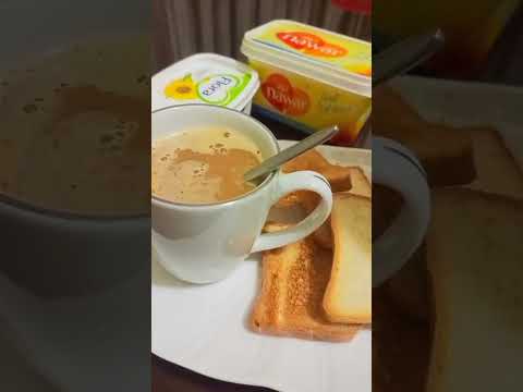 POV: Boomerangs While Breakfast 🍳🥞